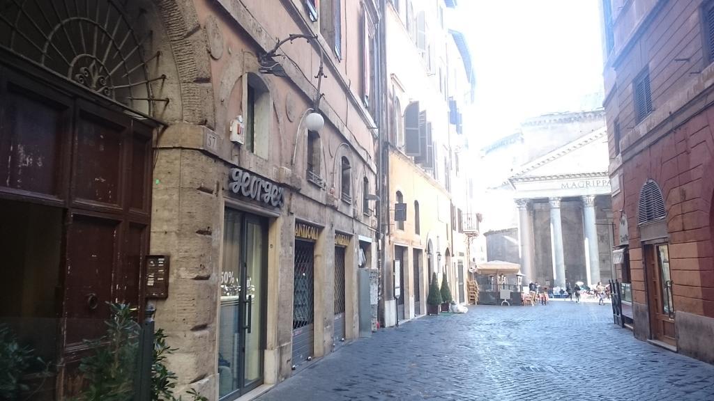 Couette-café Al Pantheon Con Thomas Mann